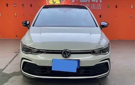 Volkswagen Golf VIII, 2023 год, 2 305 153 рублей, 2 фотография