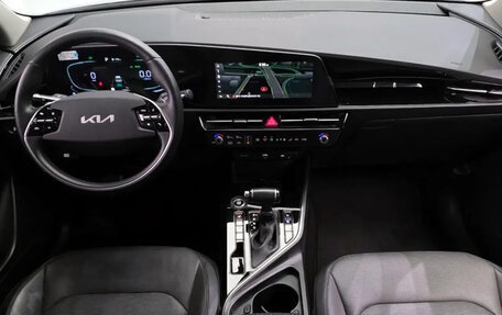 KIA Niro, 2022 год, 1 900 325 рублей, 6 фотография