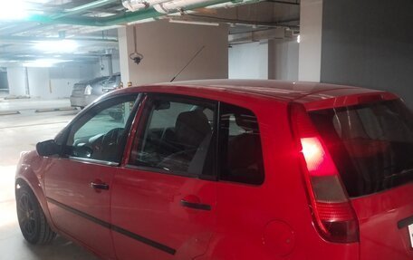 Ford Fiesta, 2005 год, 205 000 рублей, 4 фотография