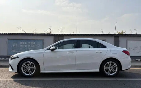 Mercedes-Benz A-Класс, 2022 год, 1 800 003 рублей, 3 фотография