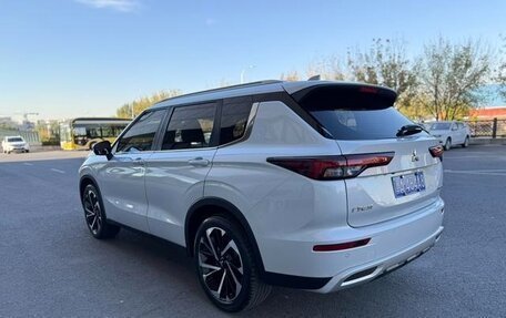 Mitsubishi Outlander, 2022 год, 3 фотография