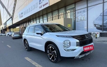 Mitsubishi Outlander, 2022 год, 4 фотография