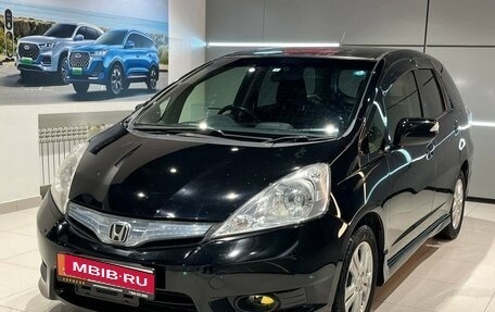 Honda Fit Shuttle I рестайлинг, 2012 год, 925 000 рублей, 1 фотография
