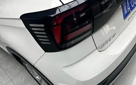 Volkswagen T-Cross I, 2021 год, 1 157 000 рублей, 6 фотография