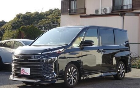 Toyota Voxy, 2023 год, 2 850 888 рублей, 1 фотография