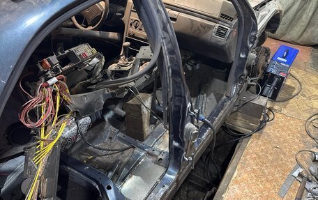 Mercedes-Benz E-Класс, 1998 год, 390 000 рублей, 6 фотография