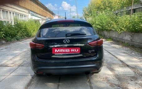 Infiniti QX70, 2015 год, 1 650 000 рублей, 4 фотография