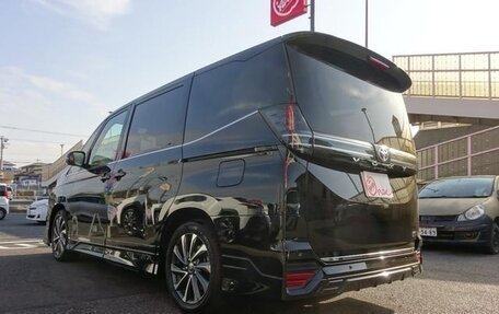 Toyota Voxy, 2023 год, 2 850 888 рублей, 8 фотография