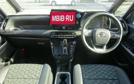 Toyota Voxy, 2023 год, 2 850 888 рублей, 13 фотография