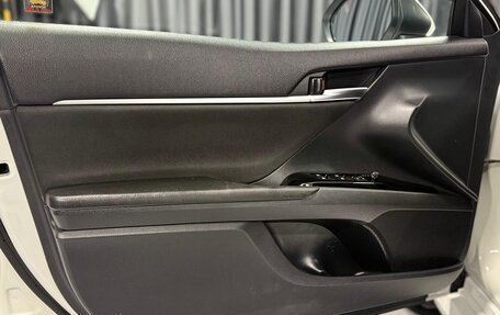 Toyota Camry, 2020 год, 2 500 000 рублей, 10 фотография