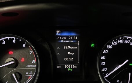 Toyota Camry, 2020 год, 2 500 000 рублей, 16 фотография