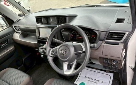 Toyota Roomy I, 2022 год, 900 000 рублей, 9 фотография