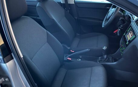 Skoda Rapid I, 2016 год, 1 150 000 рублей, 14 фотография