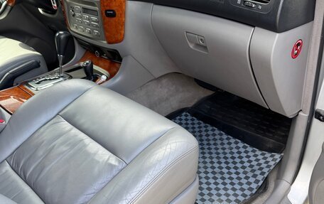 Toyota Land Cruiser 100 рестайлинг 2, 2007 год, 2 600 000 рублей, 11 фотография