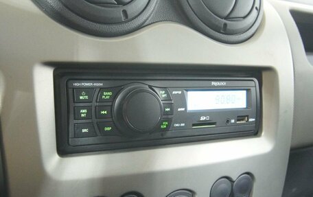 Renault Sandero I, 2011 год, 564 000 рублей, 10 фотография