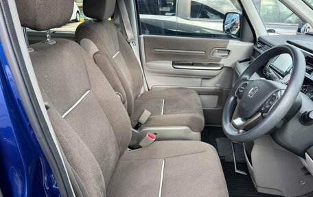 Honda Stepwgn IV, 2015 год, 1 950 000 рублей, 2 фотография