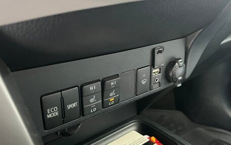 Toyota RAV4, 2013 год, 1 970 000 рублей, 20 фотография