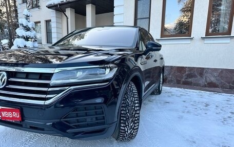 Volkswagen Touareg III, 2018 год, 4 700 000 рублей, 1 фотография