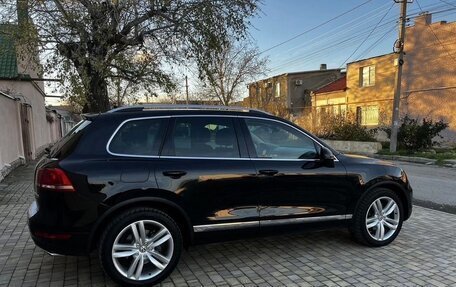 Volkswagen Touareg III, 2010 год, 3 фотография