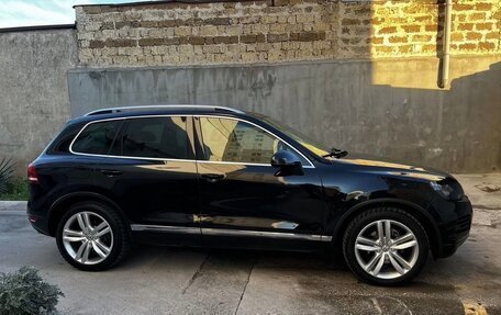 Volkswagen Touareg III, 2010 год, 7 фотография