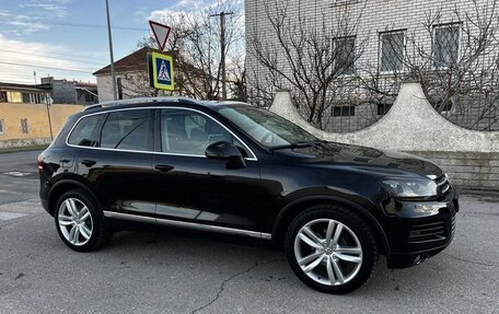 Volkswagen Touareg III, 2010 год, 18 фотография