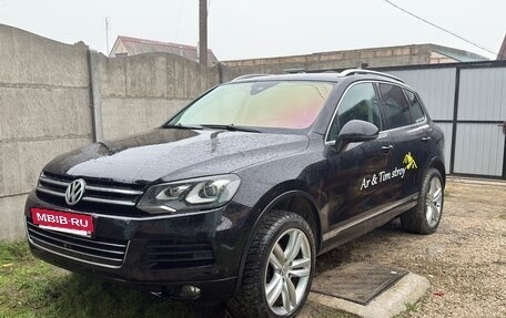 Volkswagen Touareg III, 2010 год, 27 фотография