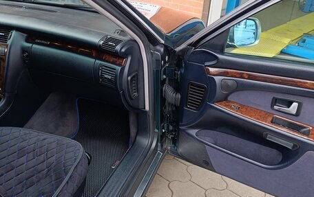 Audi A8, 1997 год, 720 000 рублей, 10 фотография