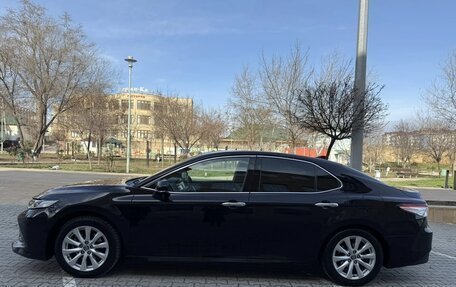 Toyota Camry, 2019 год, 2 520 000 рублей, 4 фотография