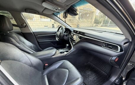 Toyota Camry, 2019 год, 2 520 000 рублей, 8 фотография