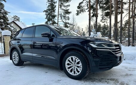 Volkswagen Touareg III, 2018 год, 4 700 000 рублей, 6 фотография