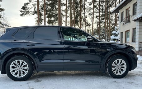 Volkswagen Touareg III, 2018 год, 4 700 000 рублей, 9 фотография