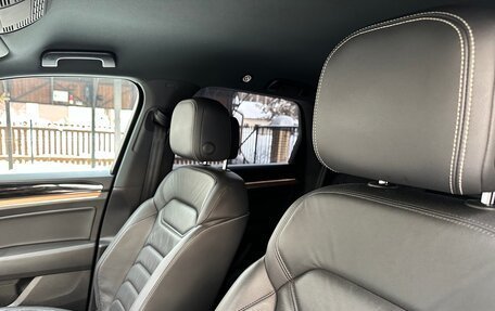 Volkswagen Touareg III, 2018 год, 4 700 000 рублей, 16 фотография