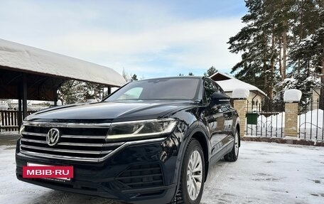 Volkswagen Touareg III, 2018 год, 4 700 000 рублей, 3 фотография