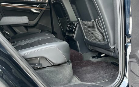 Volkswagen Touareg III, 2018 год, 4 700 000 рублей, 18 фотография