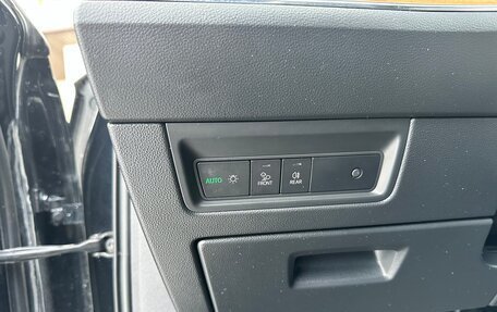 Volkswagen Touareg III, 2018 год, 4 700 000 рублей, 26 фотография