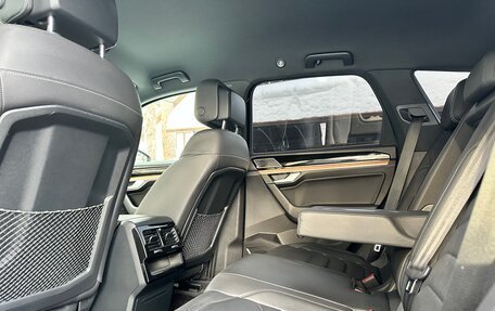 Volkswagen Touareg III, 2018 год, 4 700 000 рублей, 32 фотография