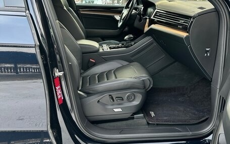 Volkswagen Touareg III, 2018 год, 4 700 000 рублей, 19 фотография