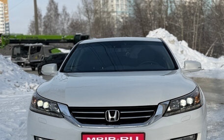 Honda Accord IX рестайлинг, 2013 год, 1 850 000 рублей, 2 фотография