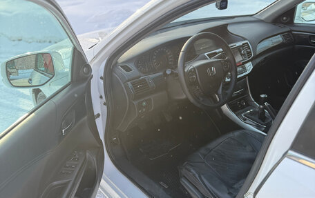 Honda Accord IX рестайлинг, 2013 год, 1 850 000 рублей, 7 фотография