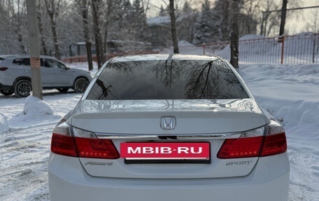 Honda Accord IX рестайлинг, 2013 год, 1 850 000 рублей, 4 фотография