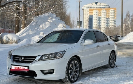Honda Accord IX рестайлинг, 2013 год, 1 850 000 рублей, 19 фотография