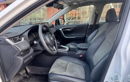 Toyota RAV4, 2024 год, 3 950 009 рублей, 12 фотография