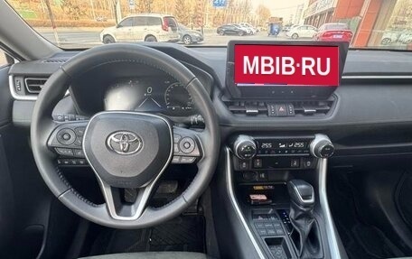 Toyota RAV4, 2024 год, 3 950 009 рублей, 13 фотография