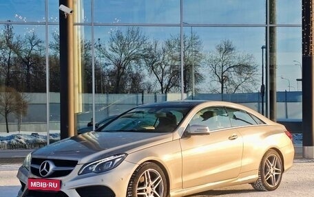 Mercedes-Benz E-Класс, 2015 год, 2 390 000 рублей, 1 фотография