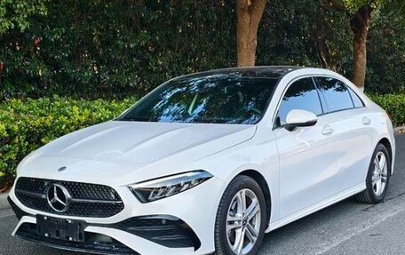 Mercedes-Benz A-Класс, 2025 год, 3 100 000 рублей, 3 фотография