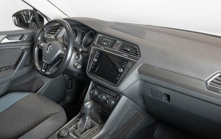 Volkswagen Tiguan II, 2020 год, 2 726 900 рублей, 7 фотография