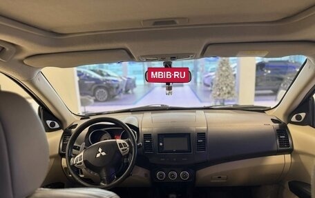 Mitsubishi Outlander III рестайлинг 3, 2008 год, 759 000 рублей, 11 фотография