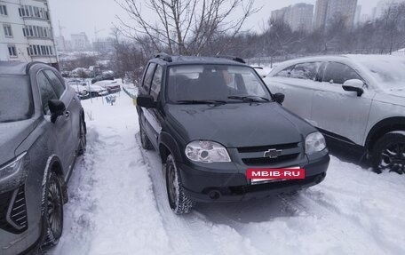 Chevrolet Niva I рестайлинг, 2011 год, 488 000 рублей, 3 фотография