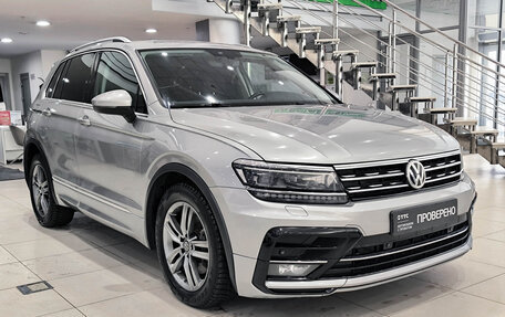 Volkswagen Tiguan II, 2018 год, 2 250 000 рублей, 3 фотография