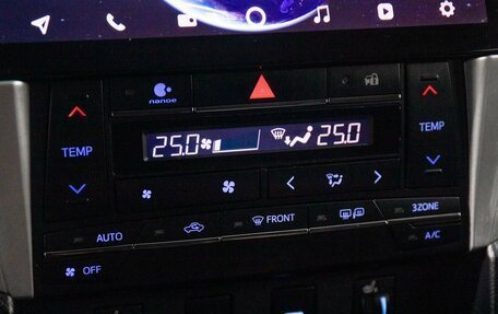 Toyota Camry, 2017 год, 2 400 000 рублей, 15 фотография